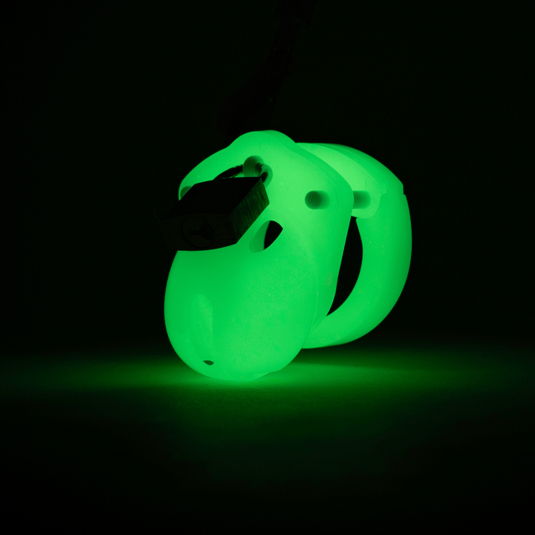 Mini-Me Glow-in-the-Dark Chastity Cage Kit – CB-X