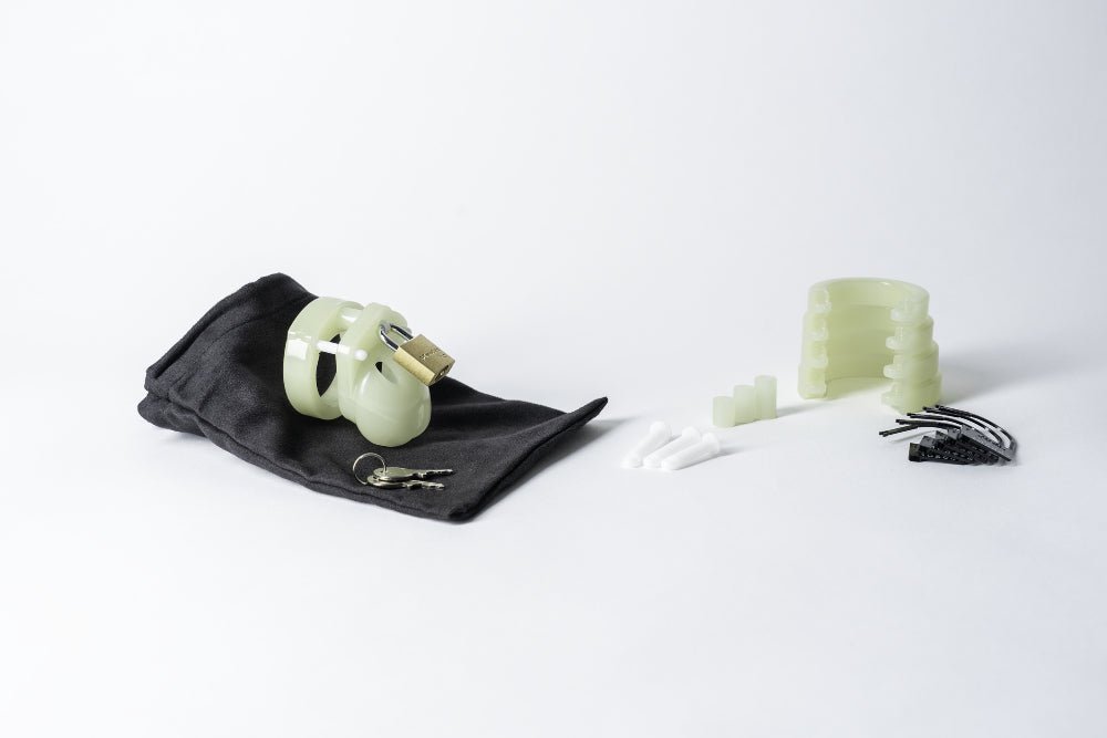 CB - X - CB - X Glow - in - the - Dark Mini - Me Chastity Cage Kit